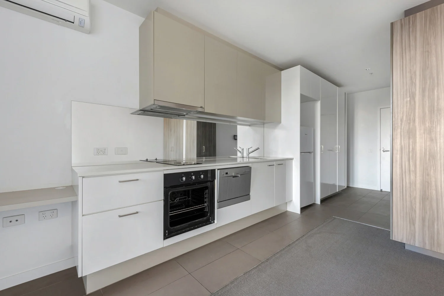 Additional image 3 of 3707/220 Spencer Street, Melbourne VIC 3000