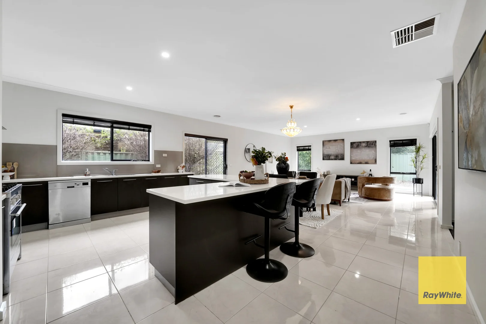 Additional image 5 of 32 Botanical Drive, Caroline Springs VIC 3023
