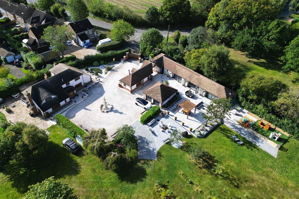 Additional image 51 of 6 bed detached house for saleHay Green Lane, Hook End, Brentwood CM15