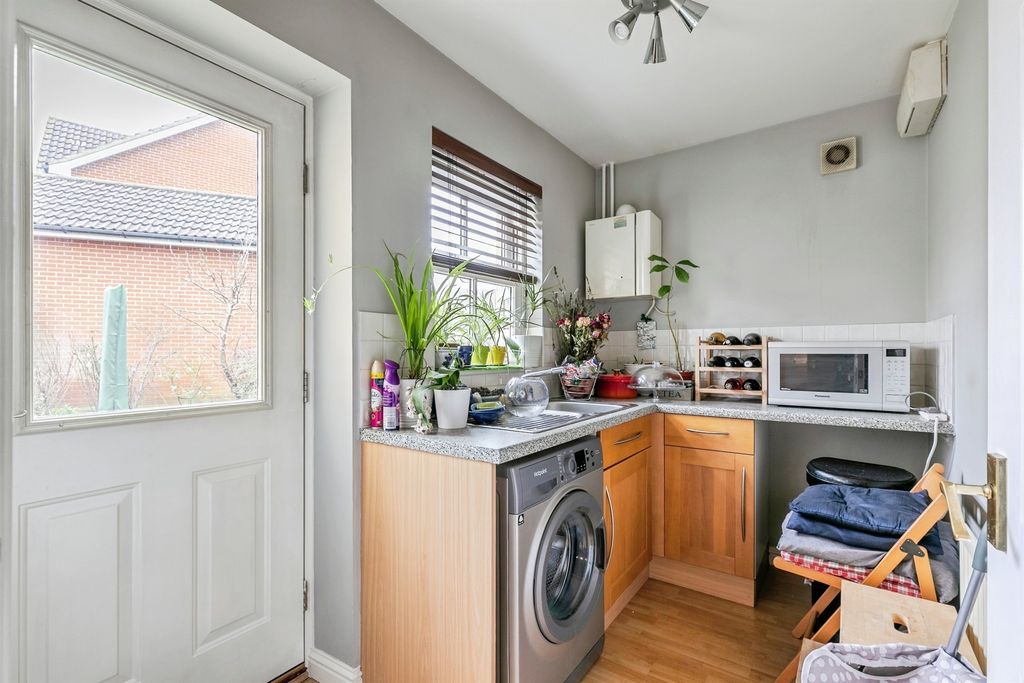 Additional image 4 of 6 bed detached house for saleApley Way, Lower Cambourne, Cambridge CB23