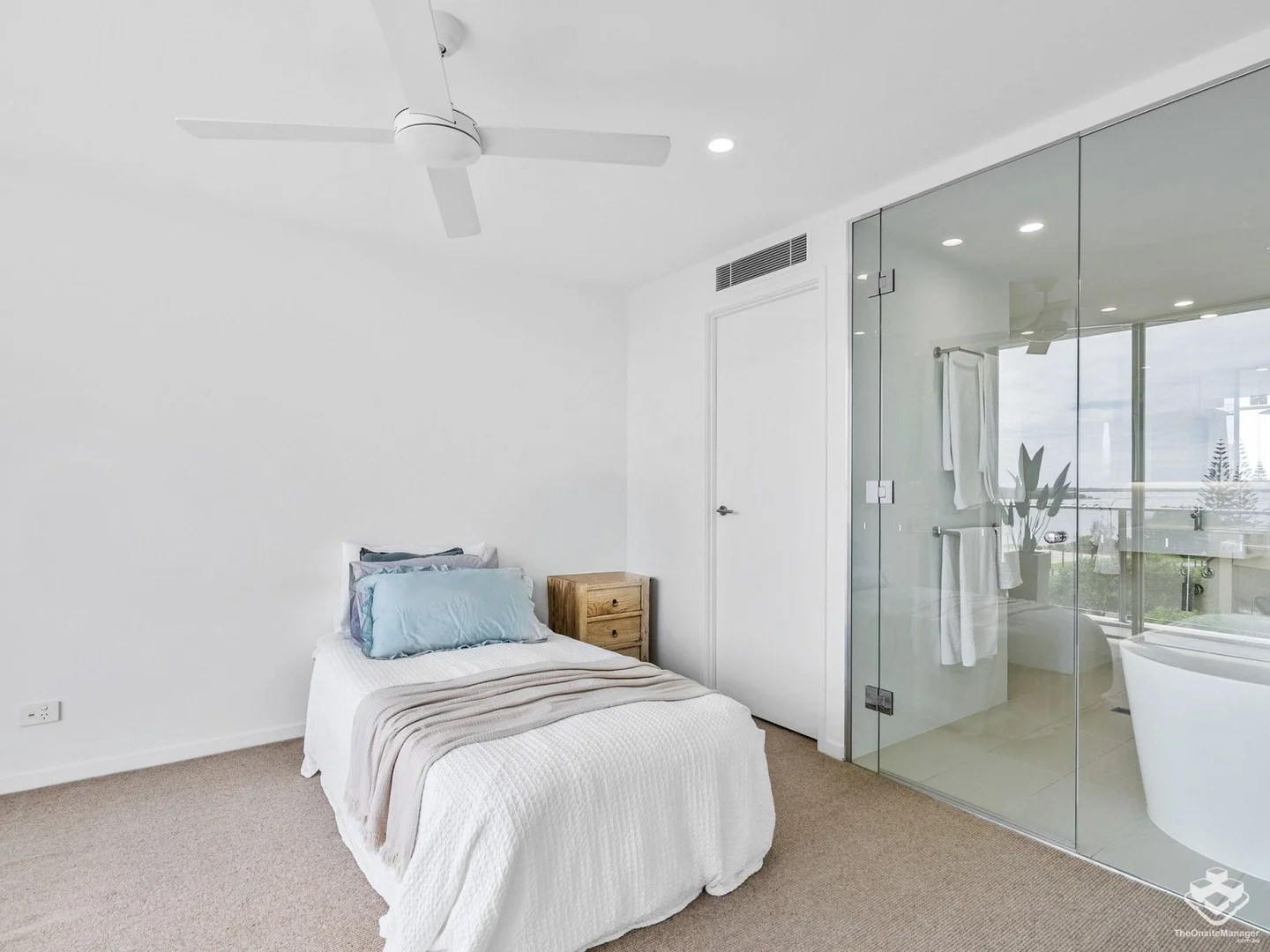 Additional image 14 of 402/388 marine parade, Labrador QLD 4215