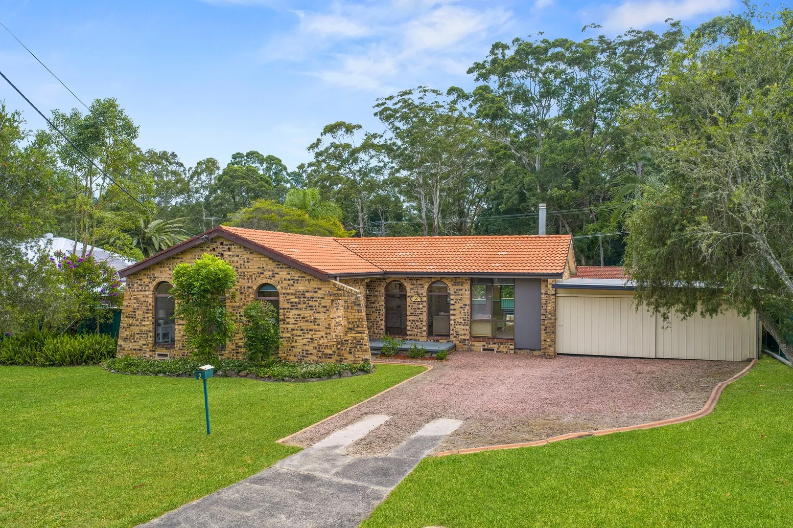 2 Bottlebrush Close, Wyoming NSW 2250