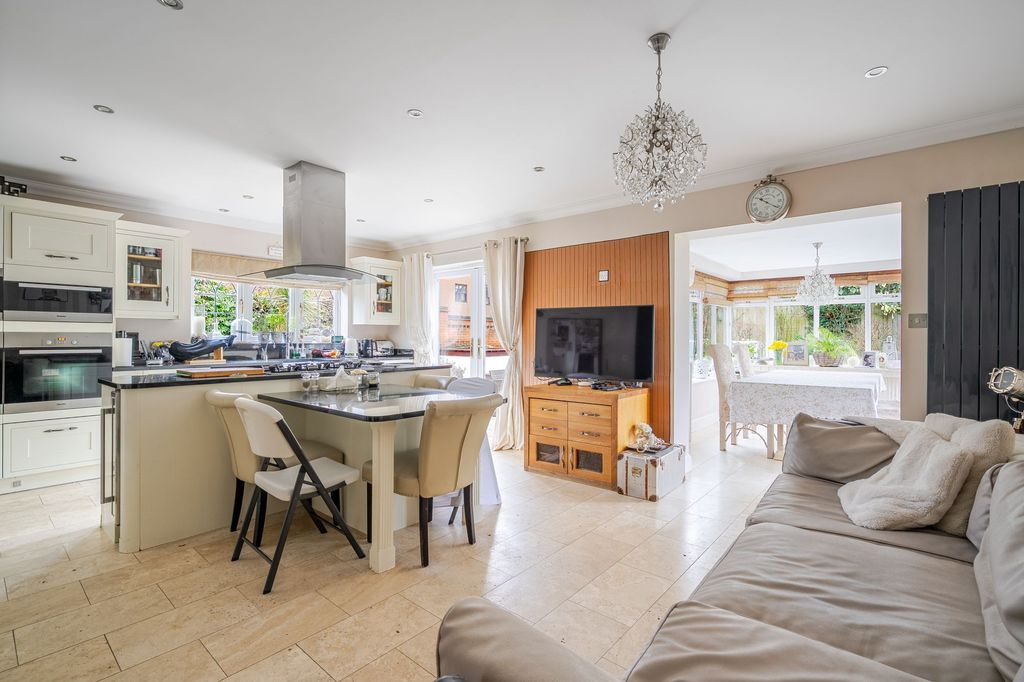Additional image 3 of 5 bed detached house for saleSteeple Point, Ascot SL5