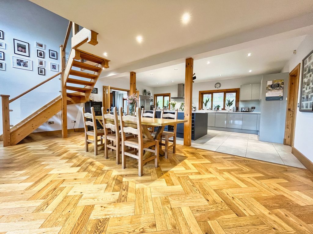Additional image 6 of 4 bed detached house for saleThistledome, 25 Oakmead Road, Llanharan, Pontyclun CF72