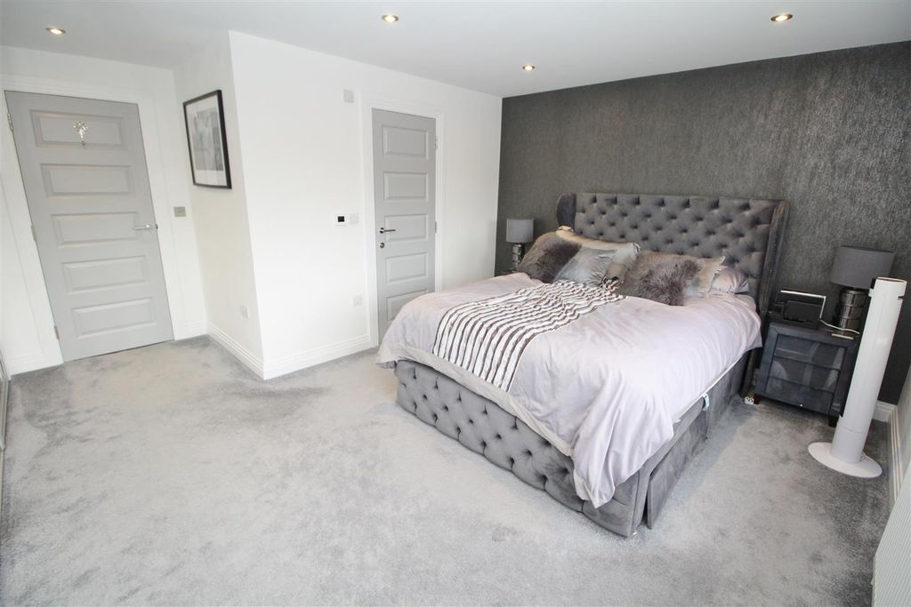 Additional image 11 of 4 bed semi-detached house for saleGables Avenue, Red Road, Borehamwood WD6