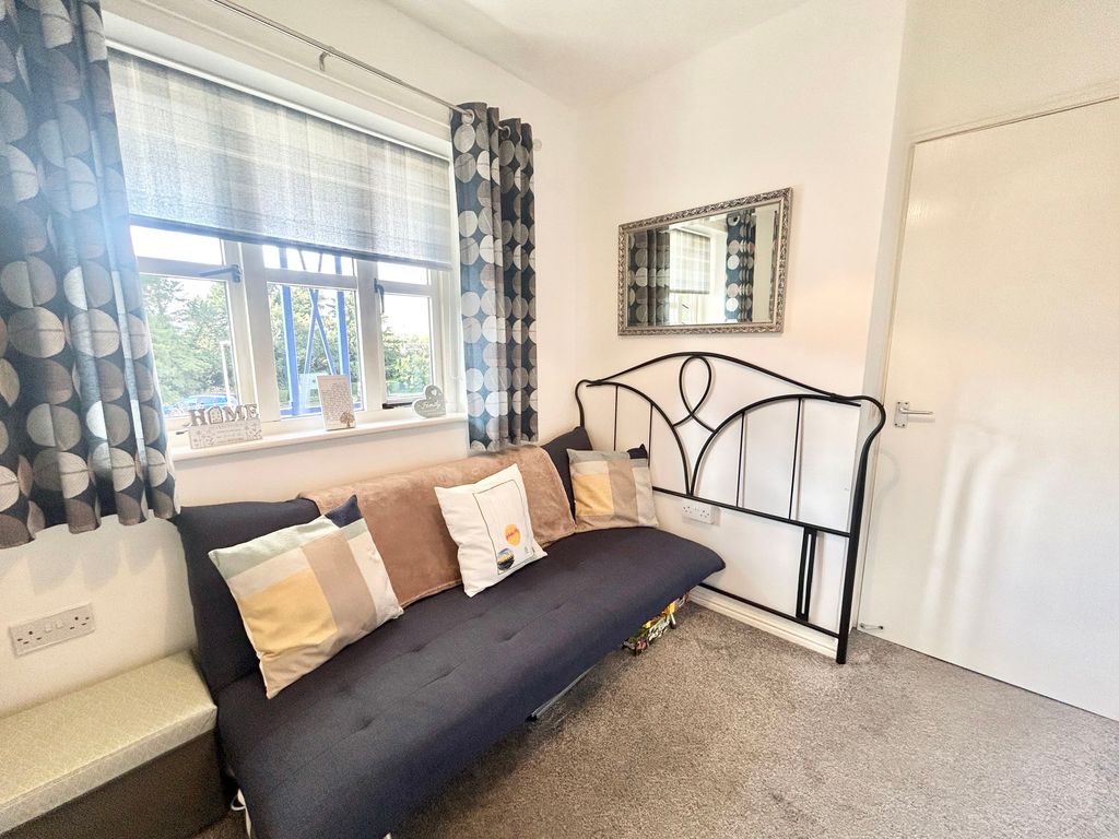 Additional image 19 of 2 bed flat for saleAvenue Court, Westgate, Bridlington YO16