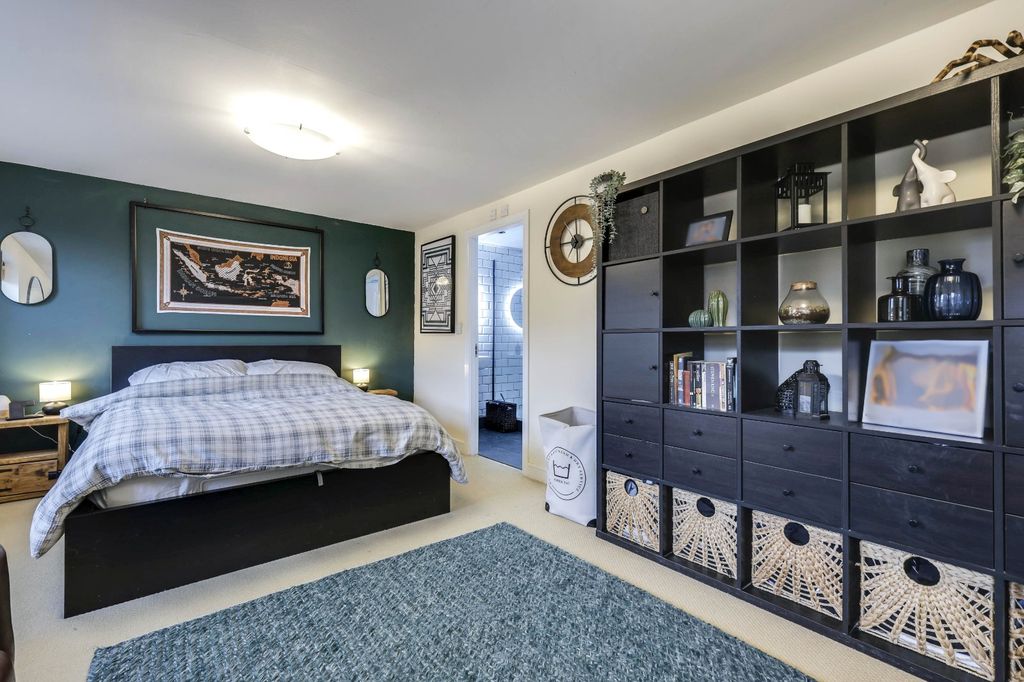 Additional image 10 of 3 bed flat for saleWaters Walk, Apperley Bridge, Bradford, West Yorkshire BD10