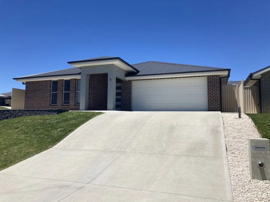 2 O'Farrell Place, Kelso NSW 2795