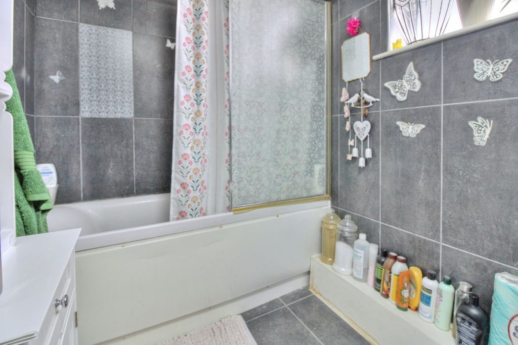 Additional image 15 of 3 bed semi-detached house for saleChurchill Way, Brackley NN13