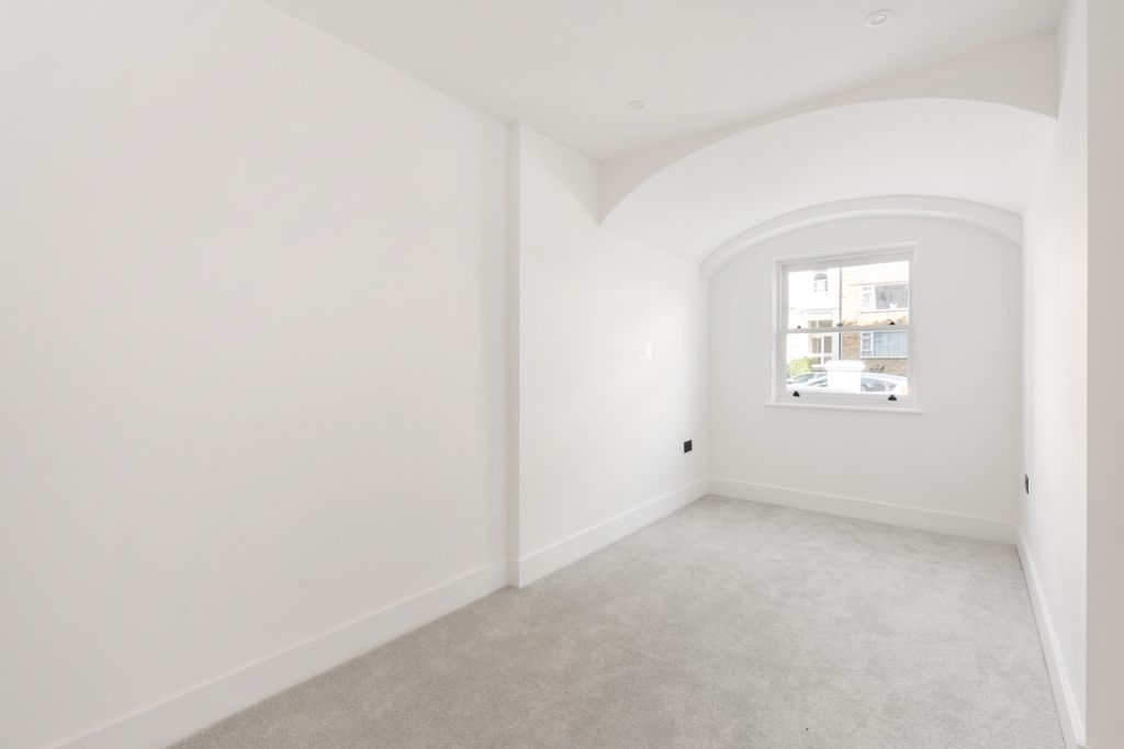 Additional image 12 of 4 bed flat for saleClermont Terrace, Brighton BN1