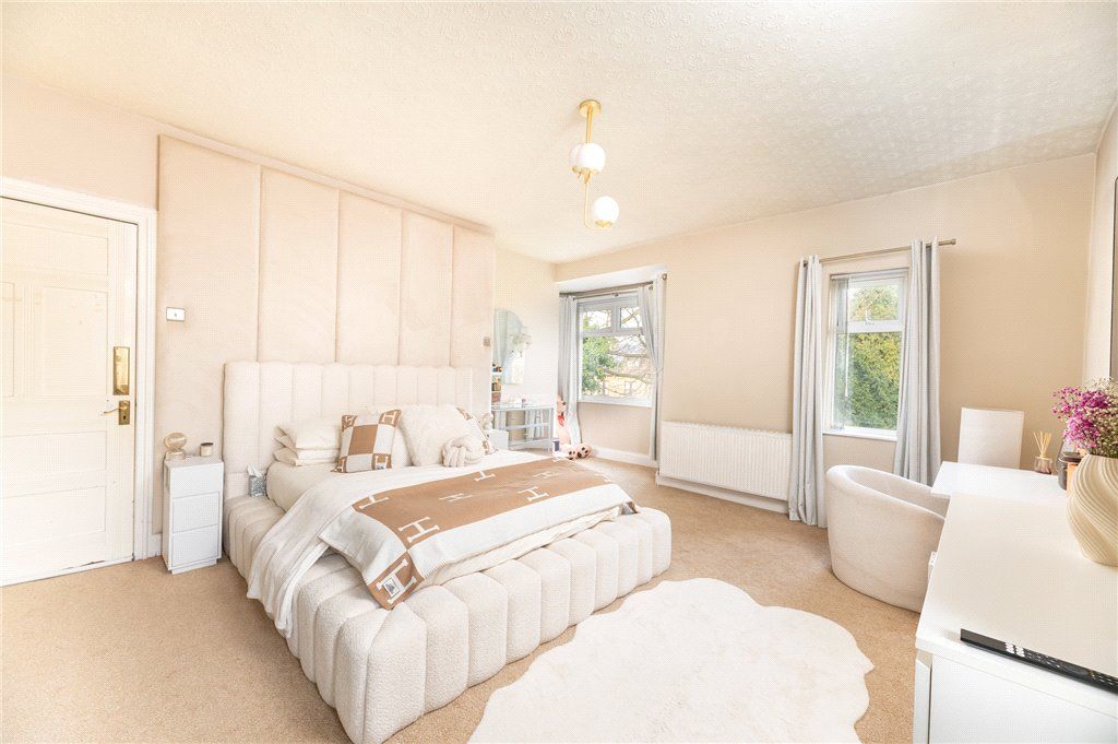 Additional image 3 of 5 bed detached house for salePark Drive, Heaton, Bradford, West Yorkshire BD9