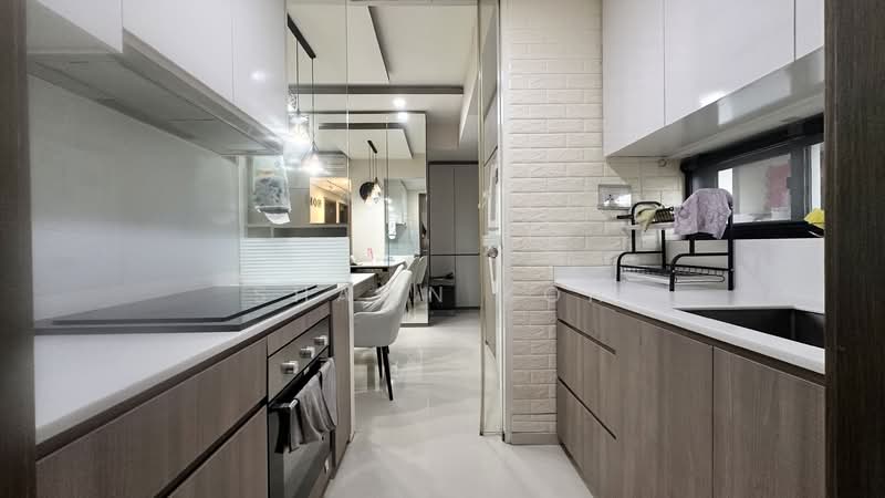 19 Fernvale Close photo 2