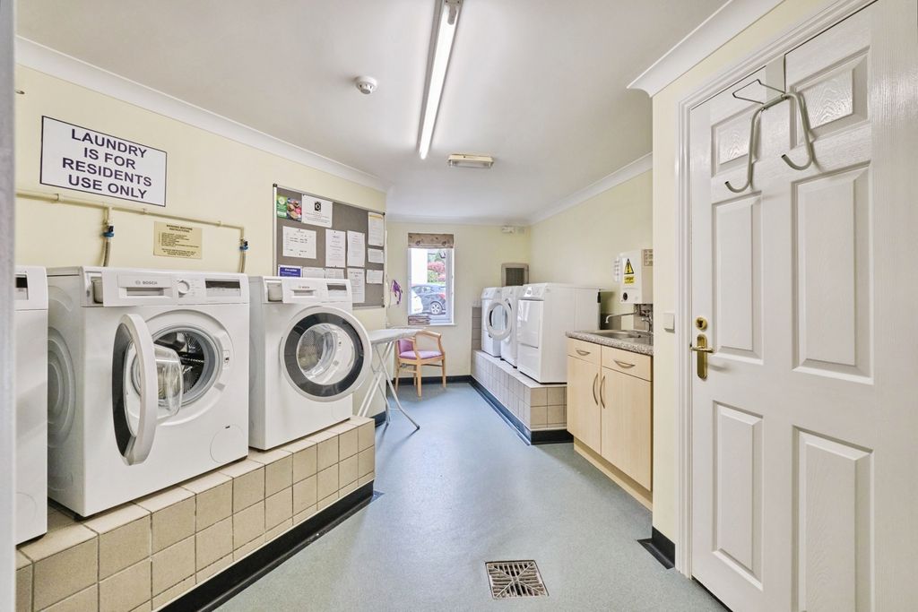 Additional image 12 of 1 bed flat for saleFarthings Court, Bridgnorth WV16