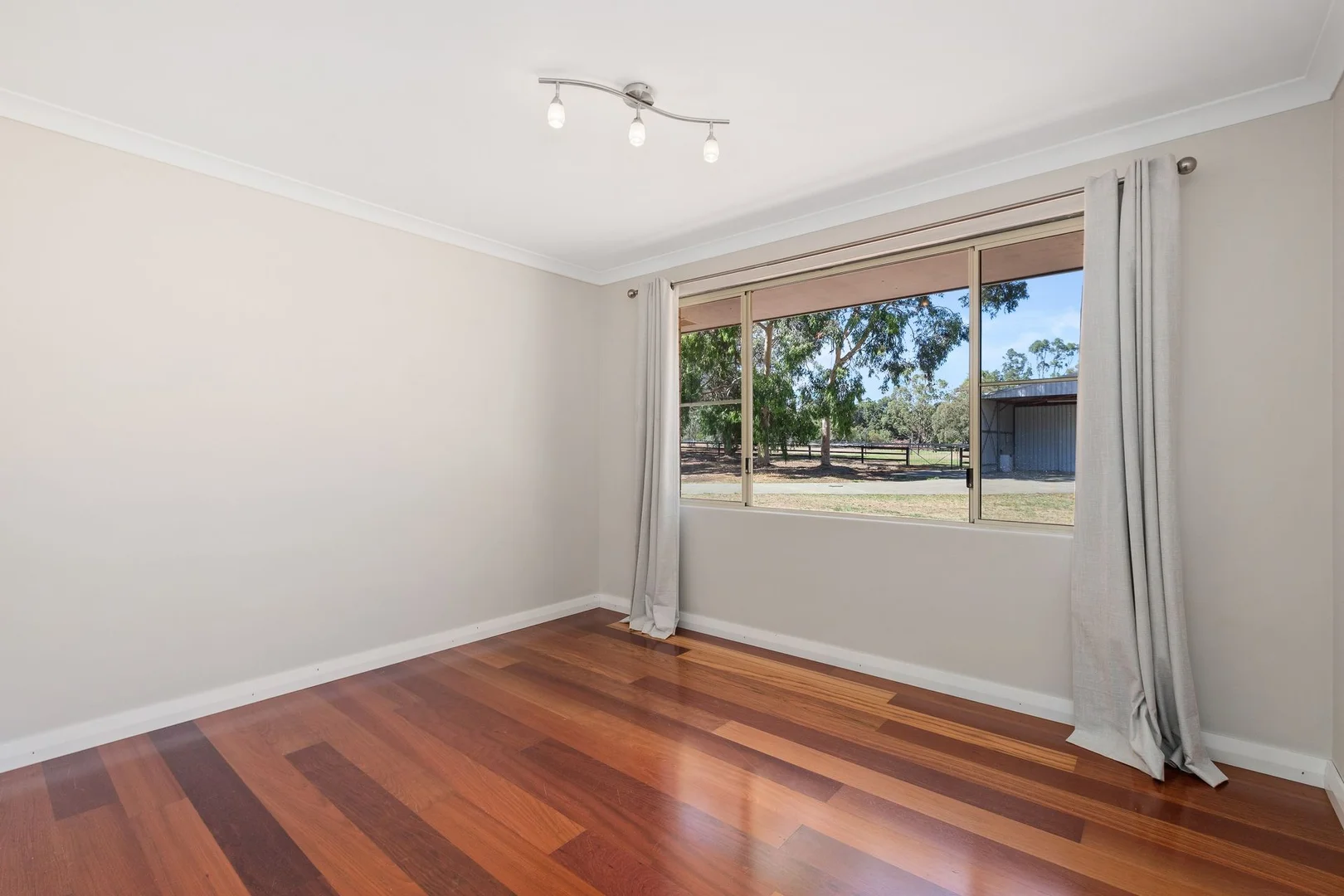 Additional image 17 of 10 College Court, Serpentine WA 6125