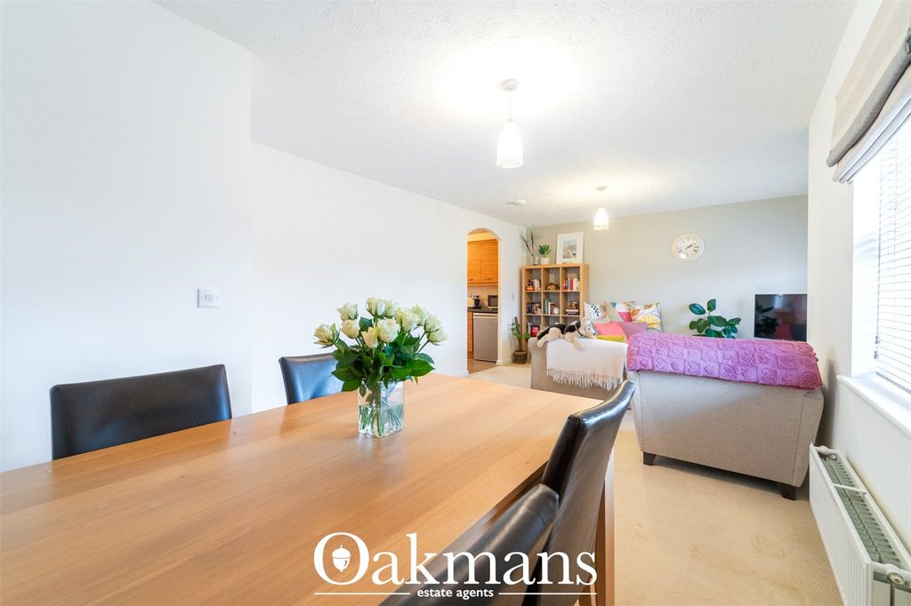 Additional image 4 of 2 bed flat for saleNewton Square, Bromsgrove, Worcestershire B60