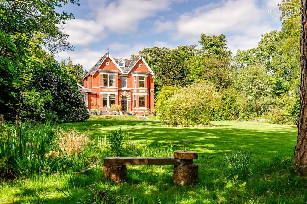 5 bed detached house for saleHigh Bank Lane, Lostock, Bolton BL6