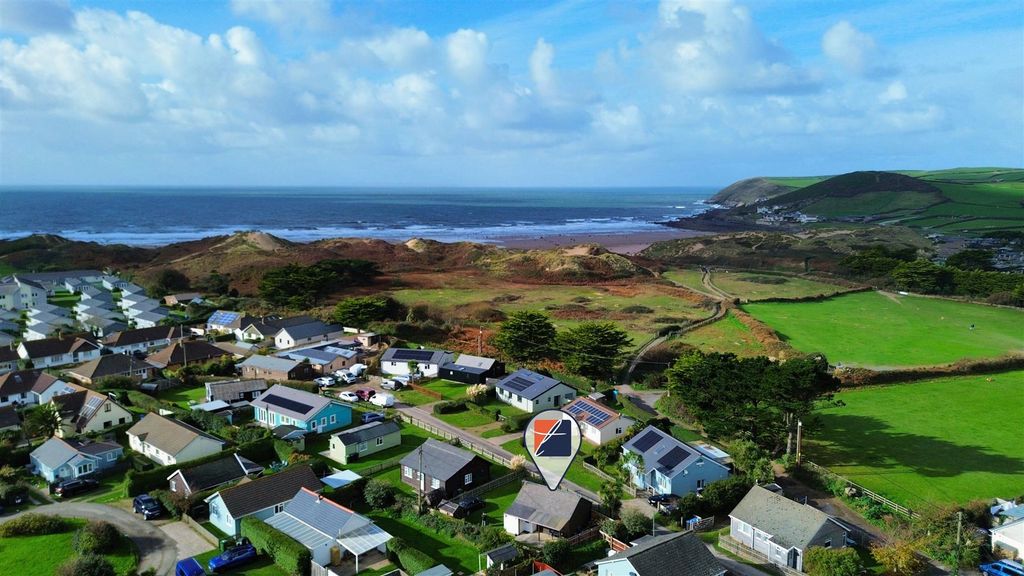 Additional image 2 of 3 bed chalet for saleLeadengate Close, Croyde, Braunton EX33