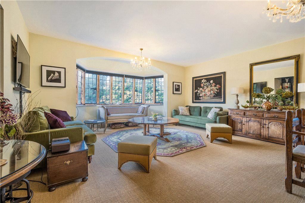 Additional image 3 of 2 bed flat for saleMavelstone Road, Bickley, Kent BR1
