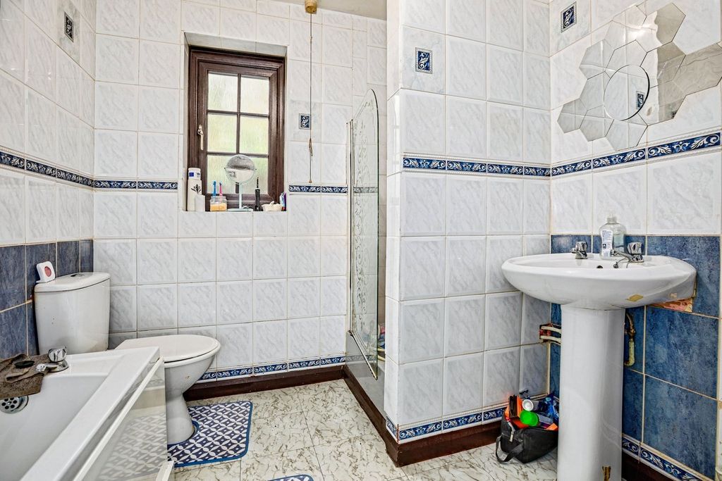Additional image 10 of 5 bed detached bungalow for saleLlandyssil, Montgomery SY15