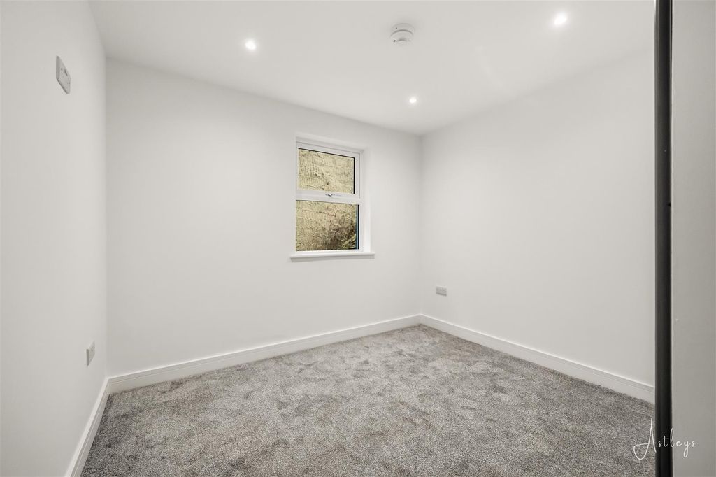 Additional image 16 of 2 bed flat for saleOverland Road., Mumbles, Swansea SA3