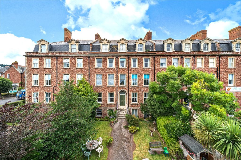 3 bed flat for sale2 The Esplanade, Minehead, Somerset TA24