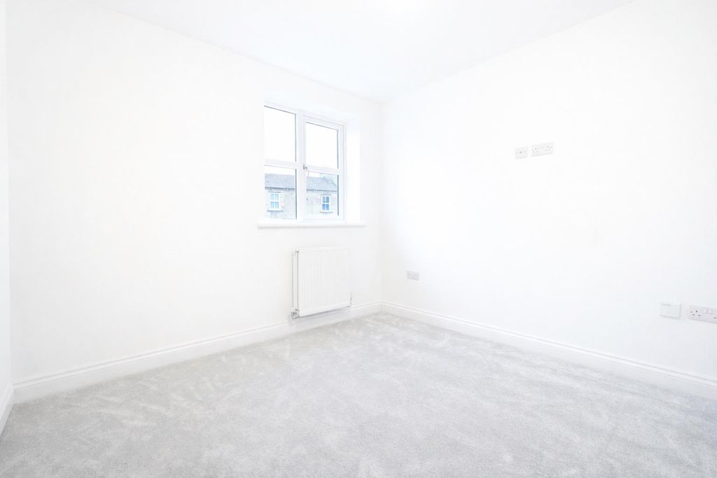 Additional image 6 of 2 bed flat for saleSherborne Road, Bradford BD10