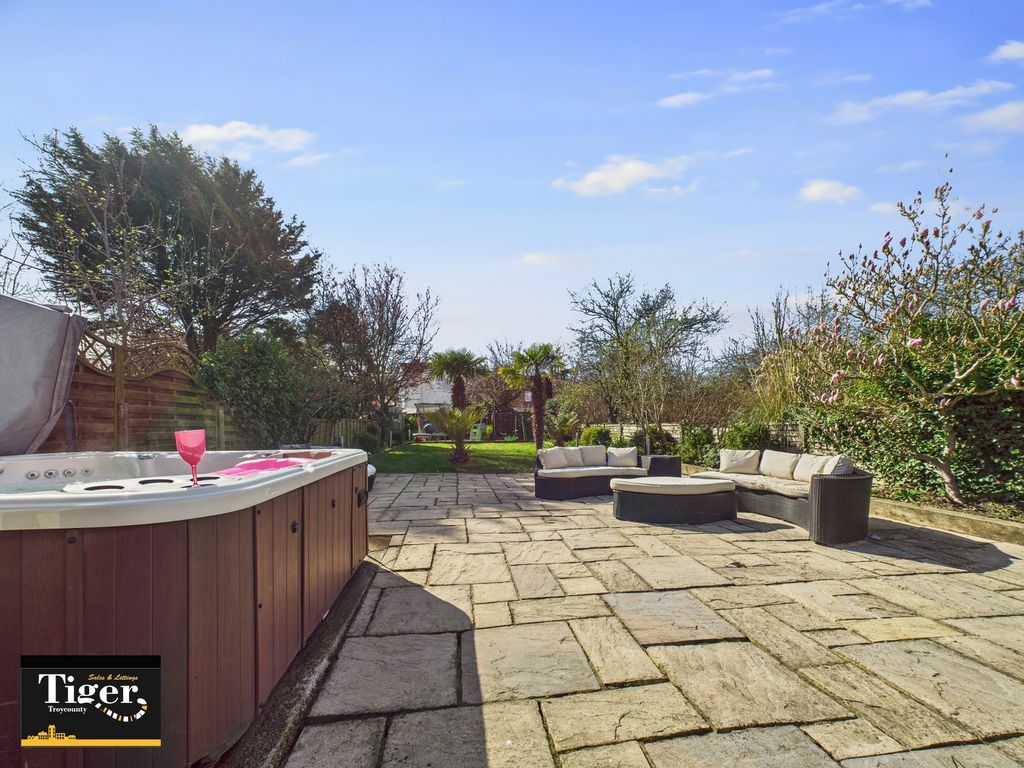 Additional image 34 of 4 bed semi-detached house for saleWest Park Drive, Blackpool FY3