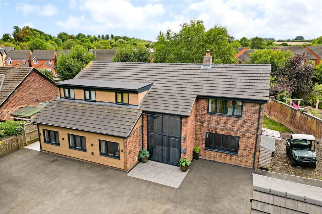 Additional image 22 of 6 bed detached house for saleBrackley, Northamptonshire NN13