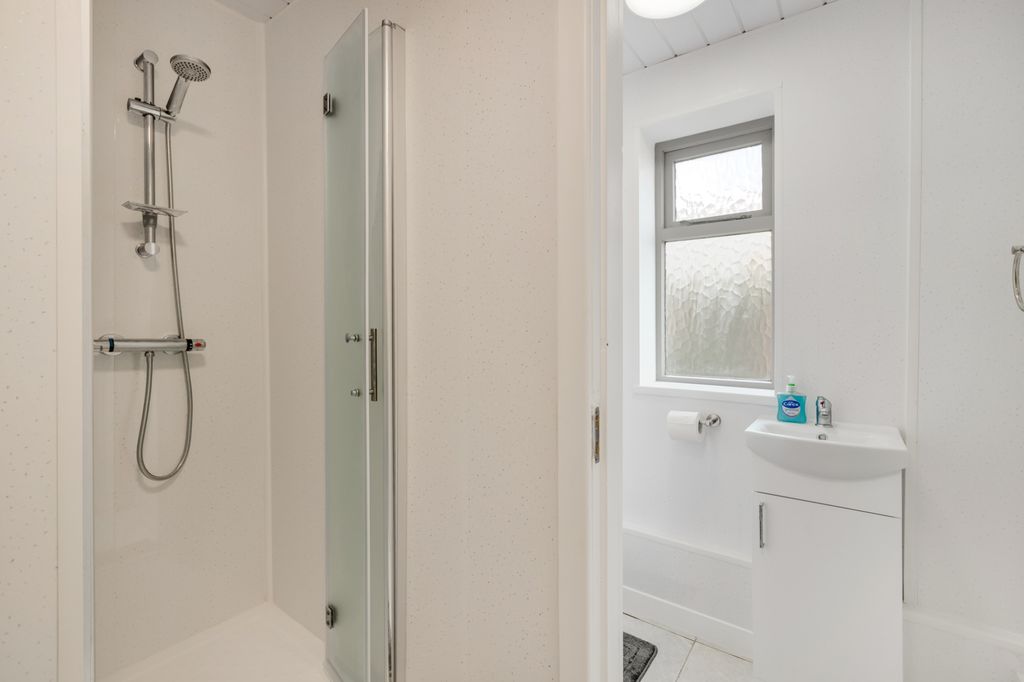 Additional image 27 of 5 bed detached house for saleQueens Promenade, Bispham FY2