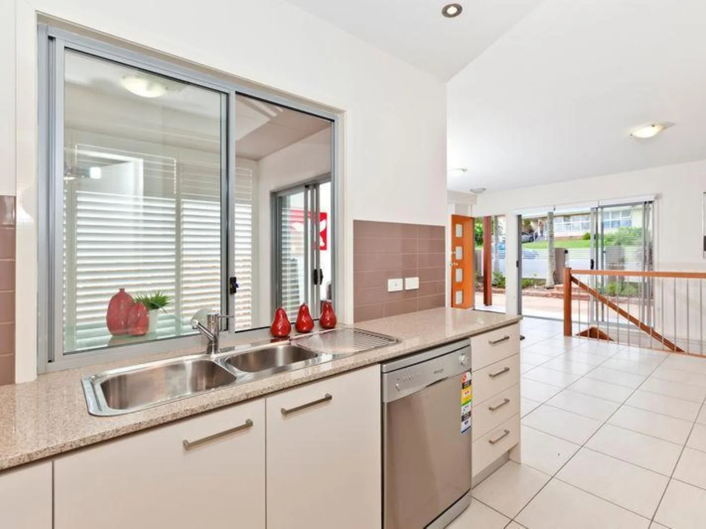 Additional image 3 of 1/41 Livingstone Street, Yeerongpilly QLD 4105