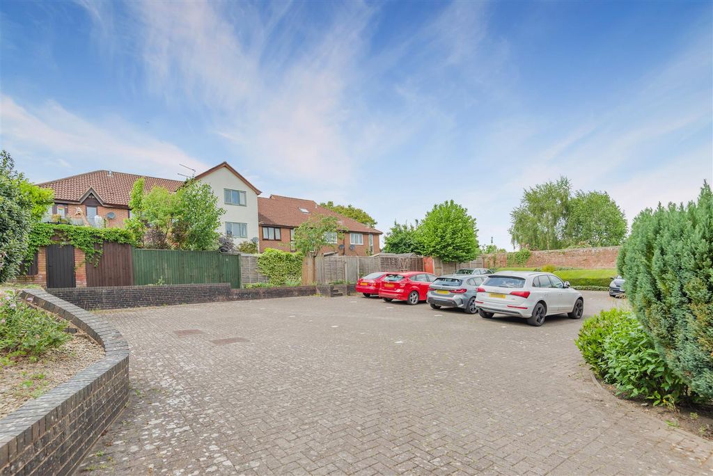 Additional image 12 of 1 bed flat for saleHigh Street, Newnham GL14