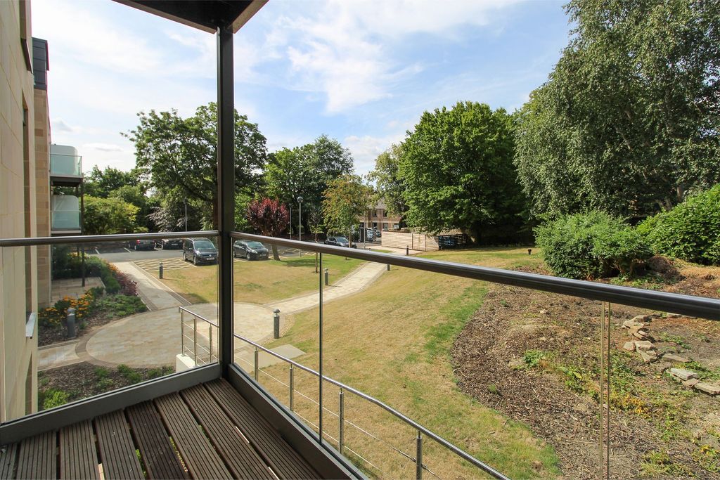 Additional image 4 of 2 bed flat for saleBroomgrove Gardens, 17 Broomgrove Road S10