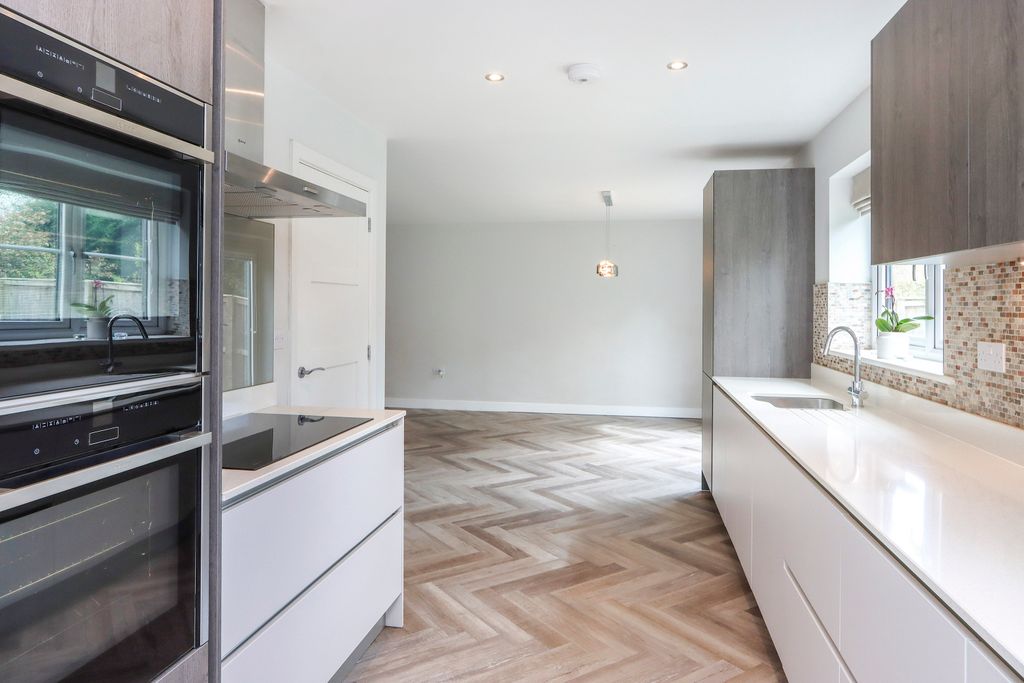 Additional image 7 of 4 bed detached house for saleHeather Close, Rotherham S60