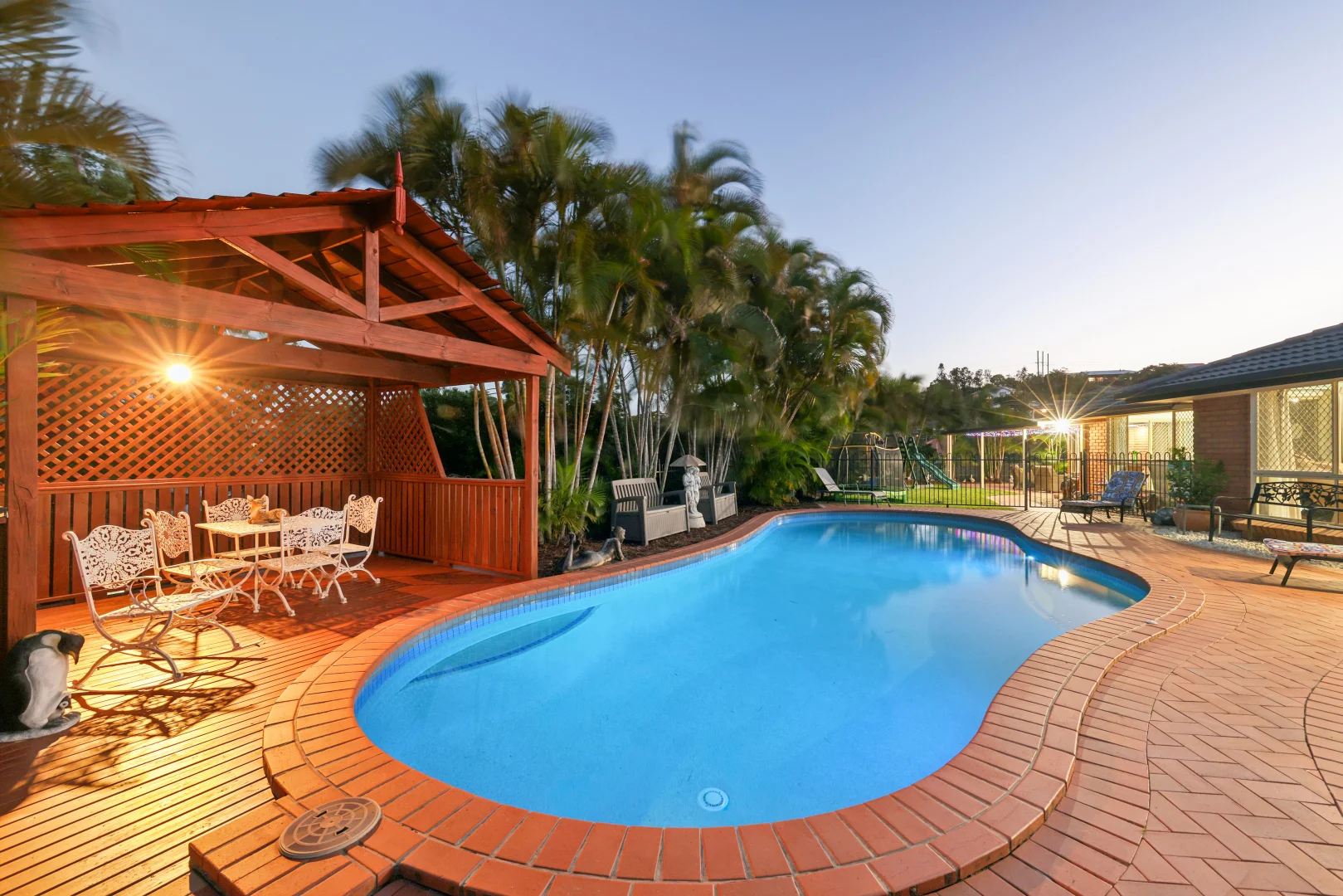8 Fox Court, Ormeau Hills QLD 4208