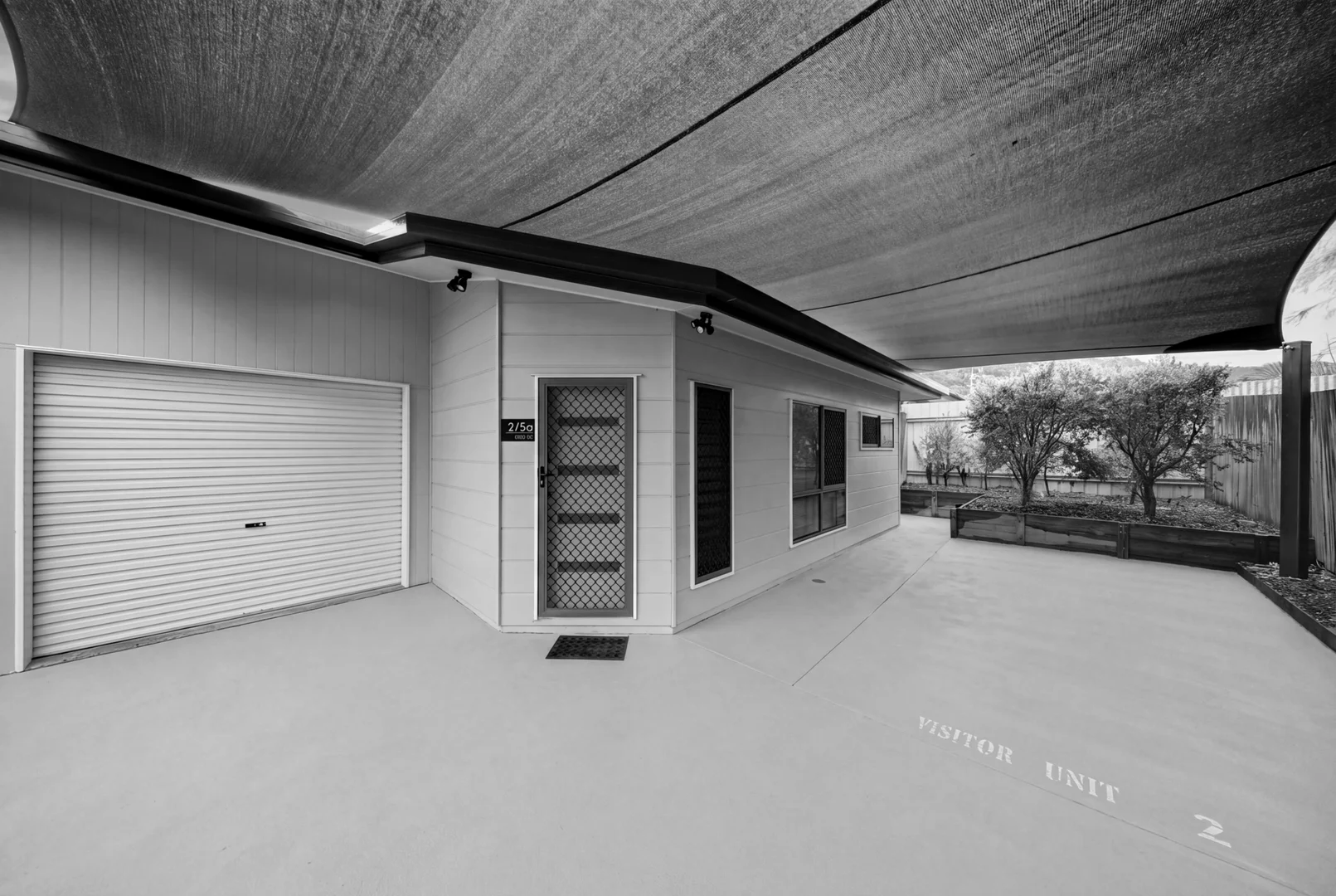 2/5A Hugh Street, West End QLD 4810