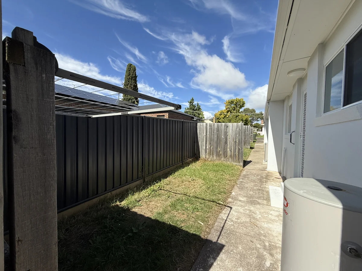 Additional image 8 of 2-3/1 Tantallon Avenue, Hamilton VIC 3300