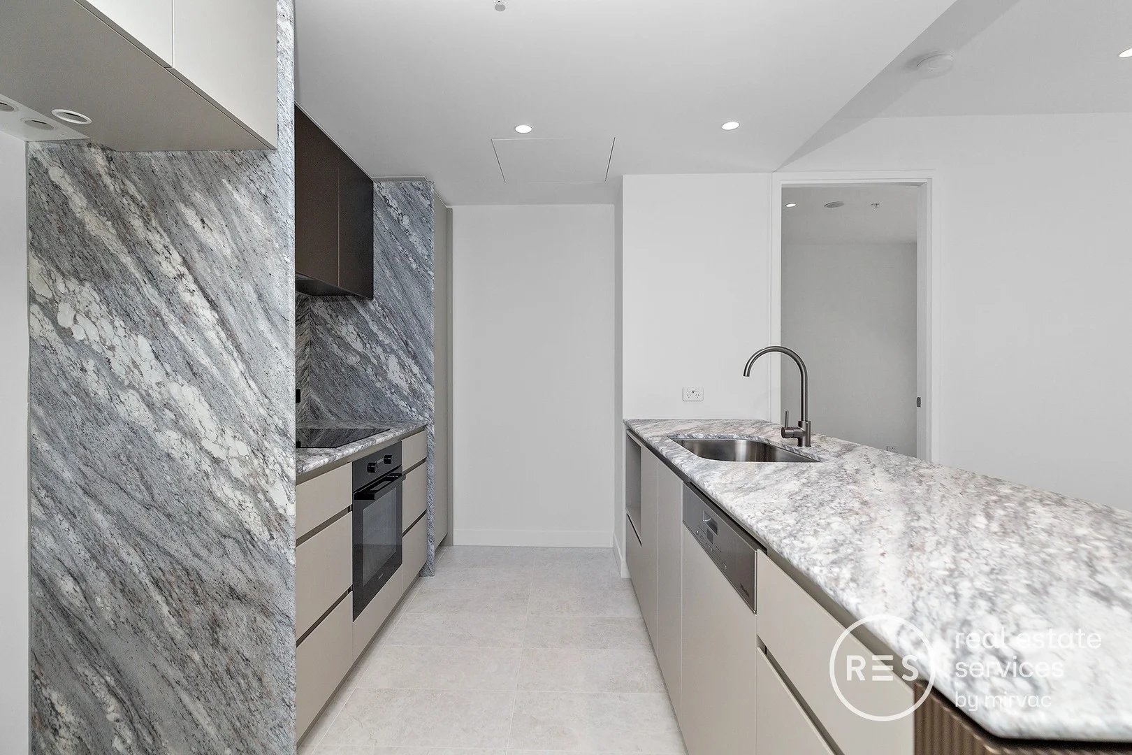 306/31 Queens Lane, Melbourne VIC 3004