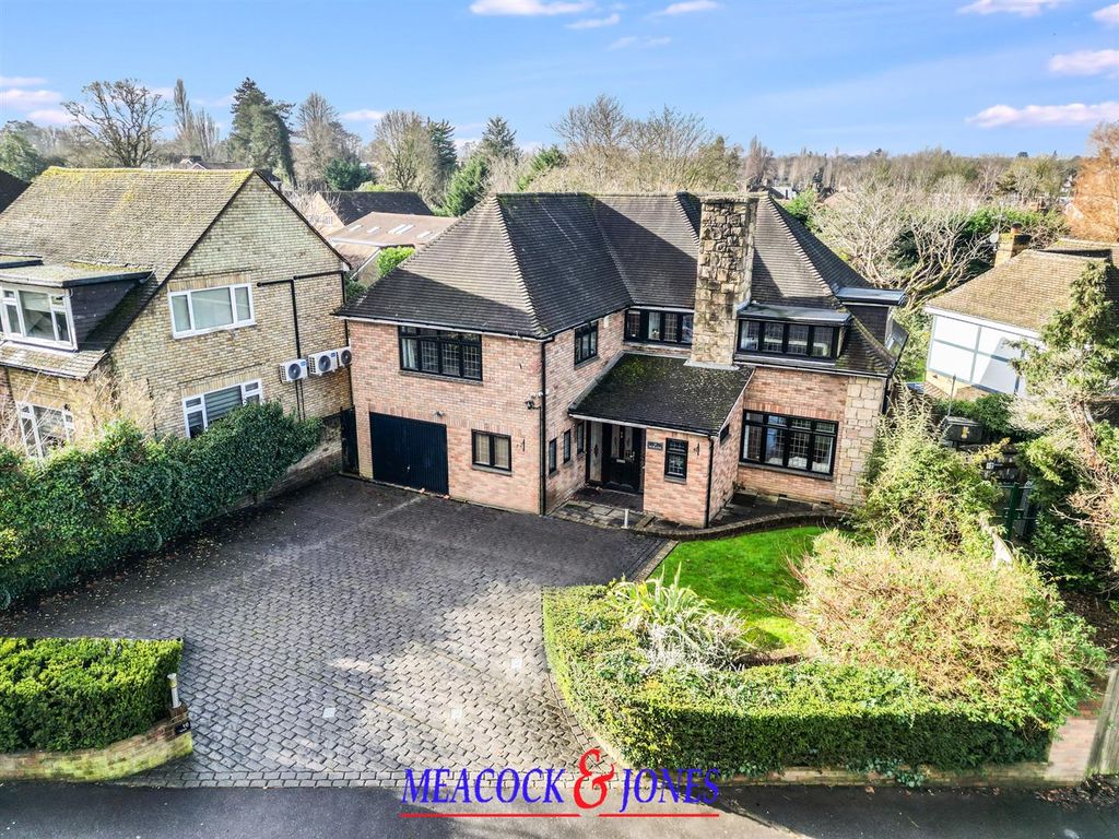 Additional image 31 of 5 bed detached house for saleMount Avenue, Hutton Mount, Brentwood CM13