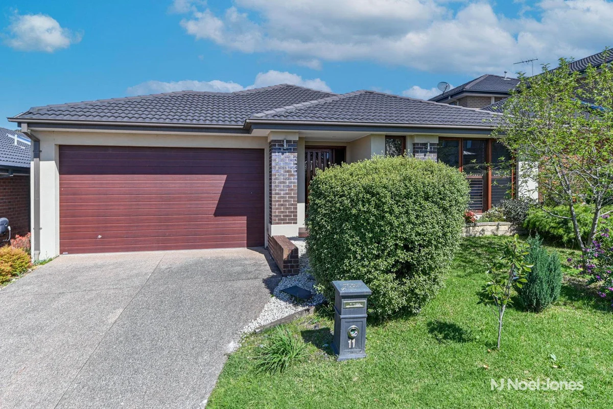 11 Beatty Avenue, Croydon VIC 3136