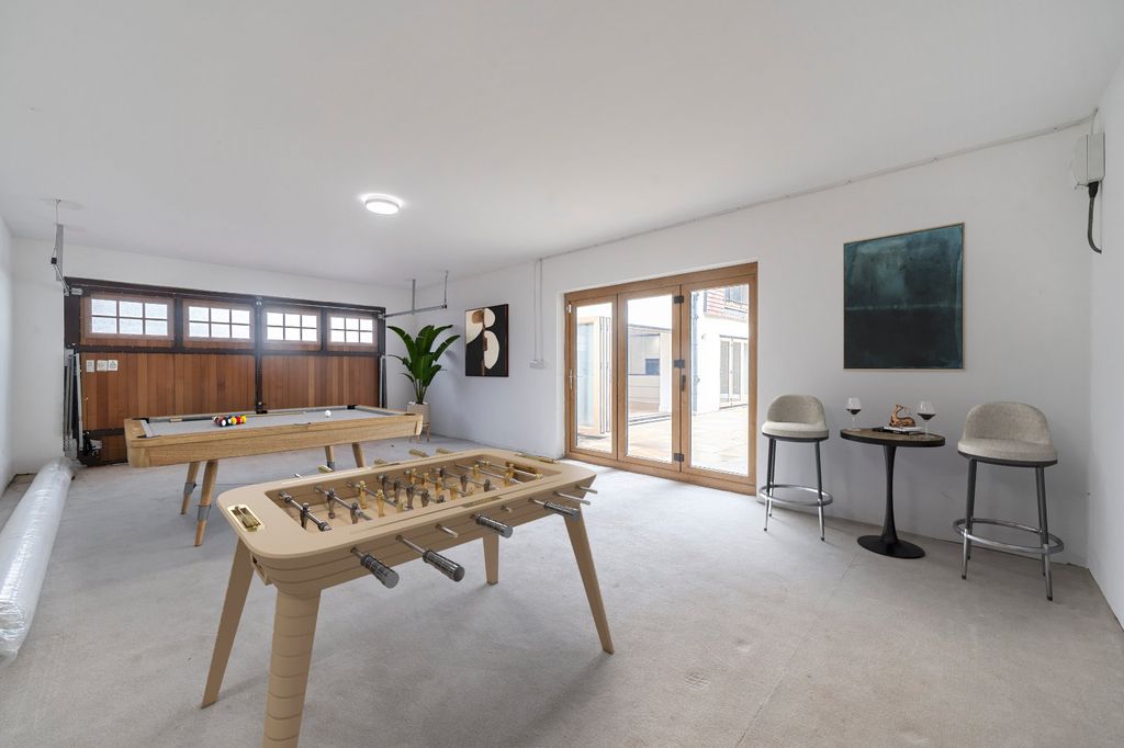 Additional image 8 of 5 bed detached house for saleCroydon Road, Keston, Kent BR2