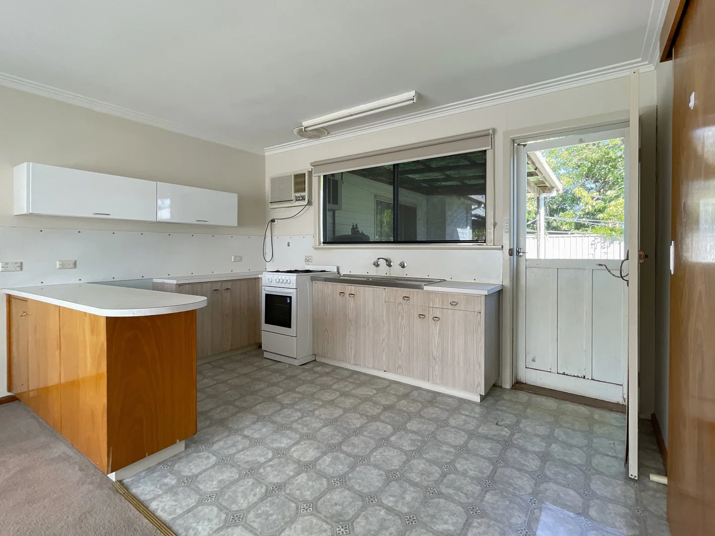 Additional image 4 of 1/4 Tobruk Street, Swan Hill VIC 3585