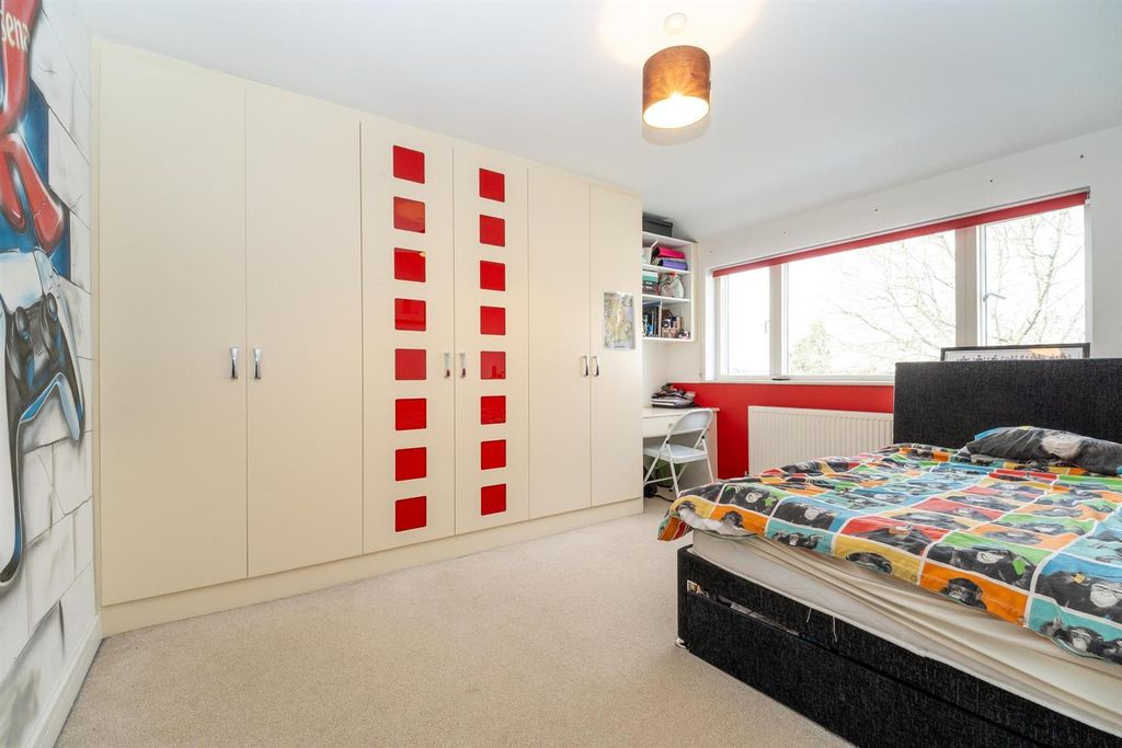 Additional image 17 of 4 bed semi-detached house for saleOakwood Avenue, Borehamwood WD6