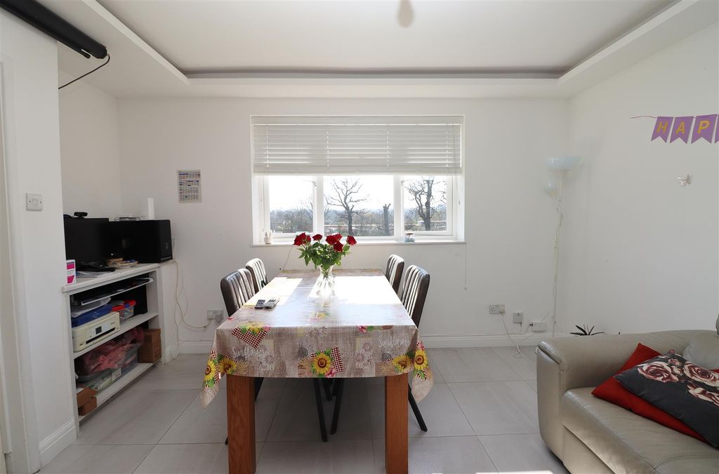 Additional image 10 of 2 bed maisonette for saleCrown Road, Borehamwood WD6