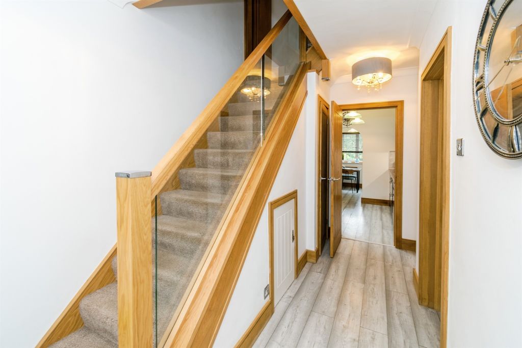 Additional image 10 of 4 bed detached house for saleBassett Dale, Southampton SO16