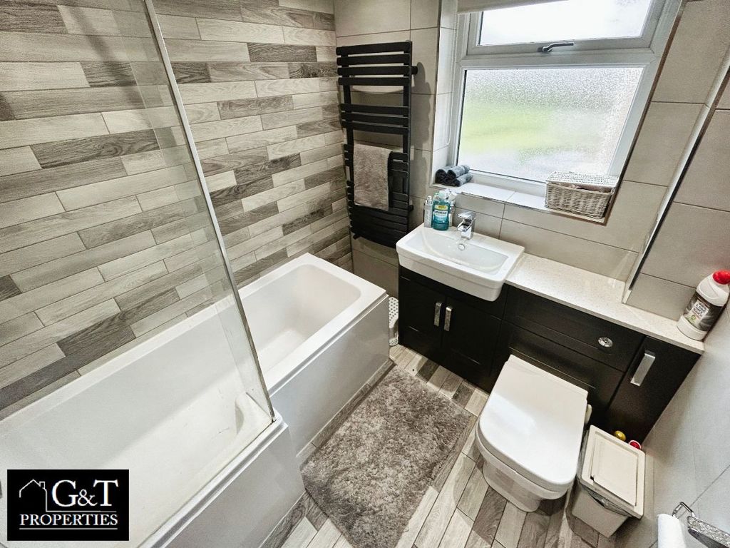 Additional image 2 of 3 bed detached house for saleSalcombe Drive, Brierley Hill DY5
