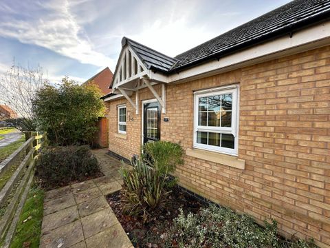 Cox Meadow Road, Leicester Forest East LE3