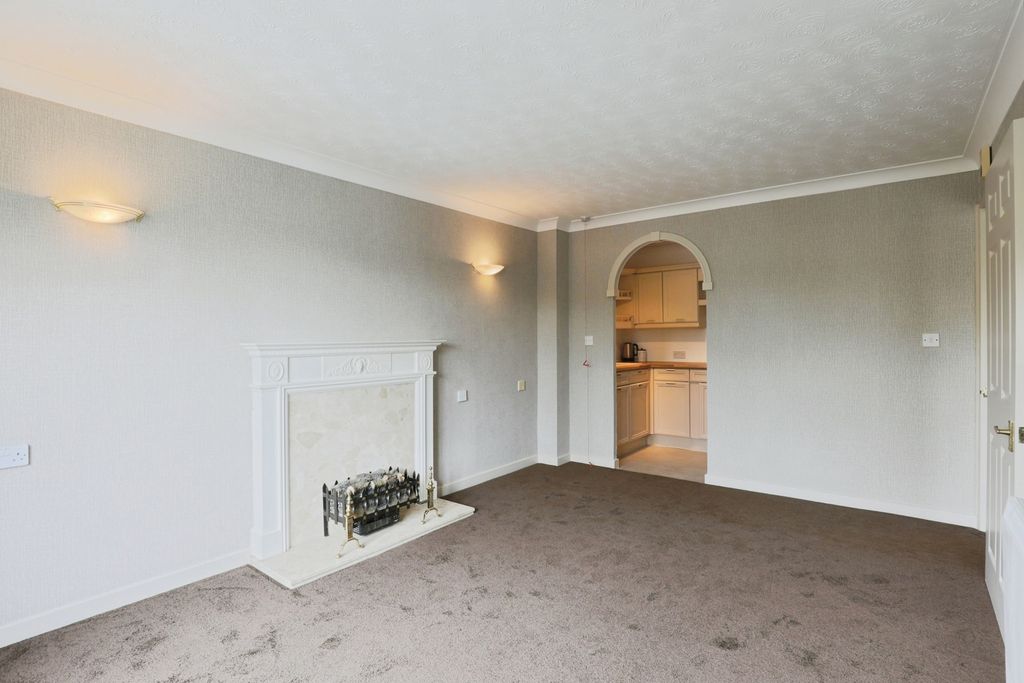 1 bed flat for saleStation Road, Broadway, Worcestershire WR12 photo 4