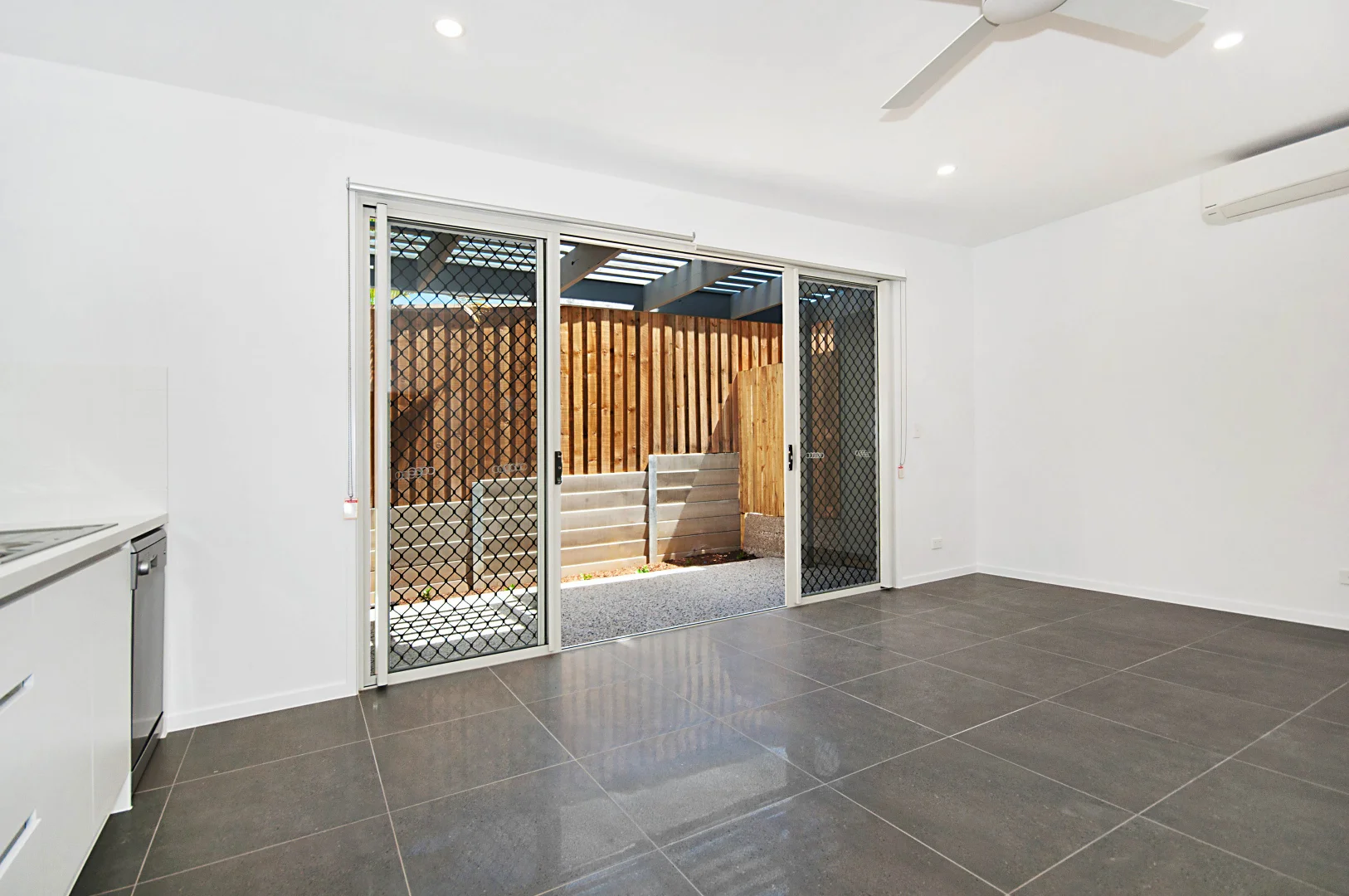 Additional image 3 of 2/13 Larkin Street, Maroochydore QLD 4558