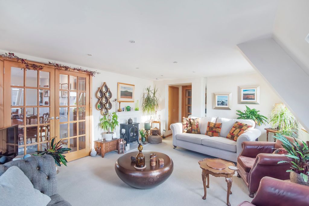 Additional image 5 of 2 bed flat for saleTay Street, Perth PH1