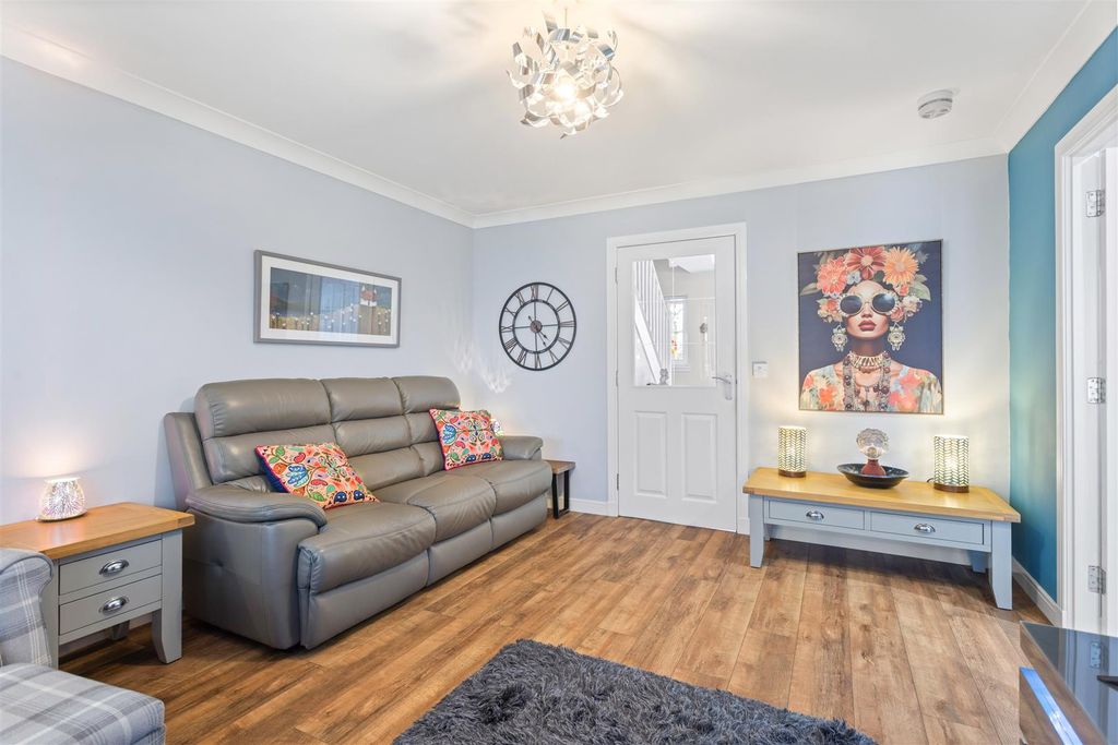 Additional image 7 of 3 bed semi-detached house for saleEast Cults Court, Whitburn EH47